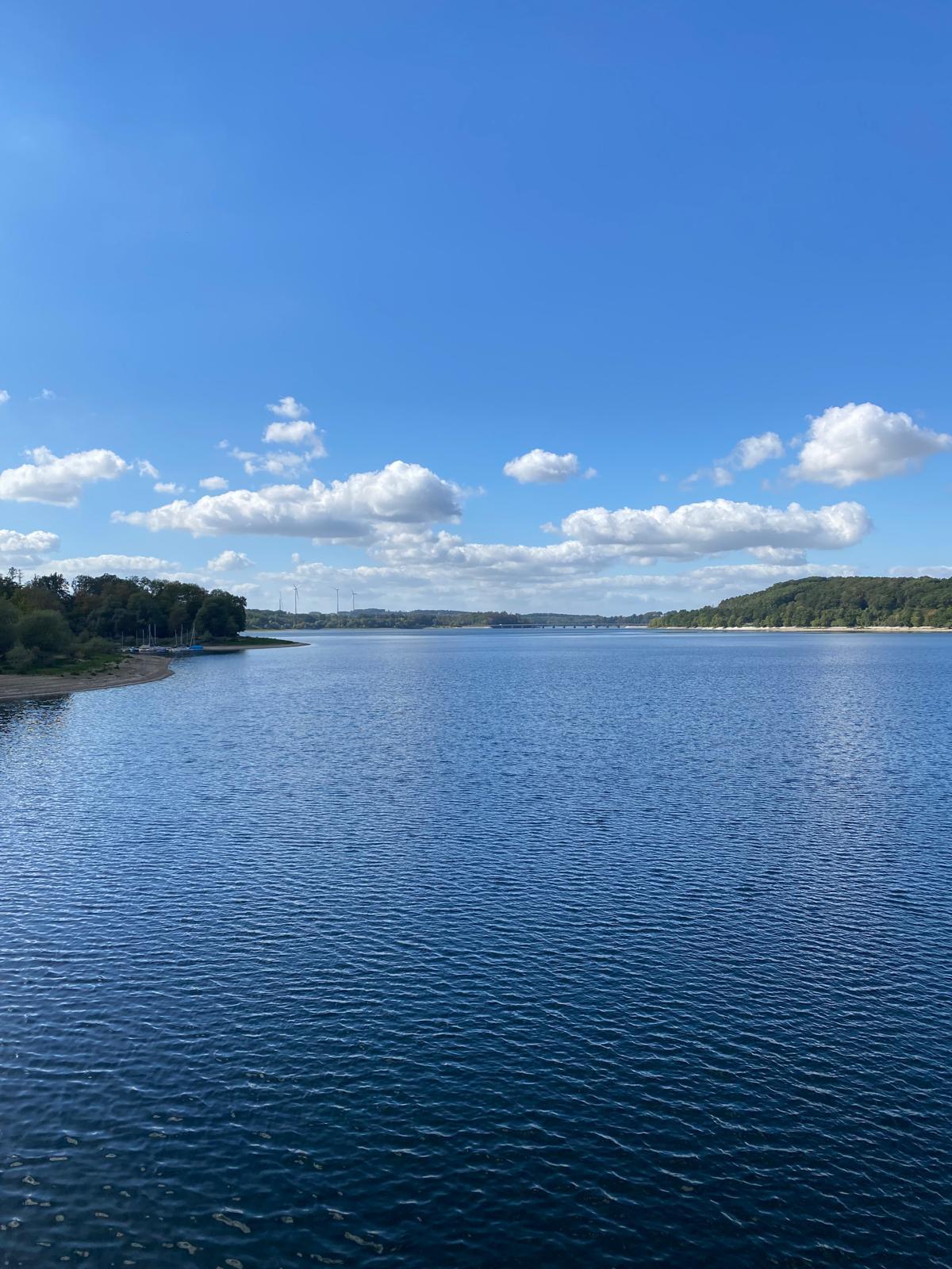 Sonnige Klassenfahrt der Vierer an den Möhnesee